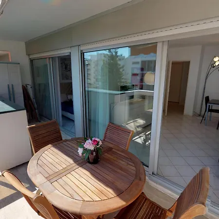 Grand 2p Avec Parking Et Terrasse, Piscine Sur Le Toit, Proche Des Plages A - Fr-1-196-172